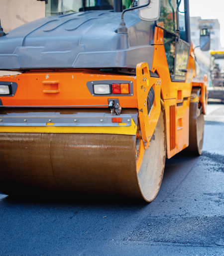 Steamroller Finishing a Asphalt Driveway in Newark, NJ 